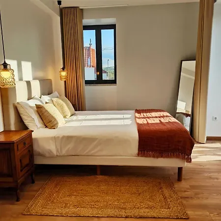 Tauria- Em Aldeia Medieval فيلة *