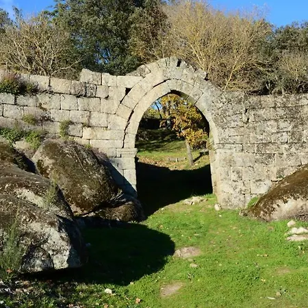 Βίλα Tauria- Em Aldeia Medieval Sabugal