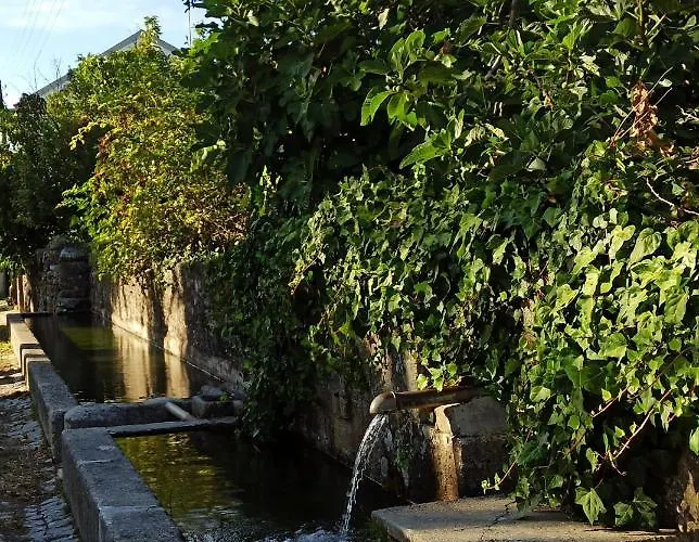 Tauria- Em Aldeia Medieval וילה